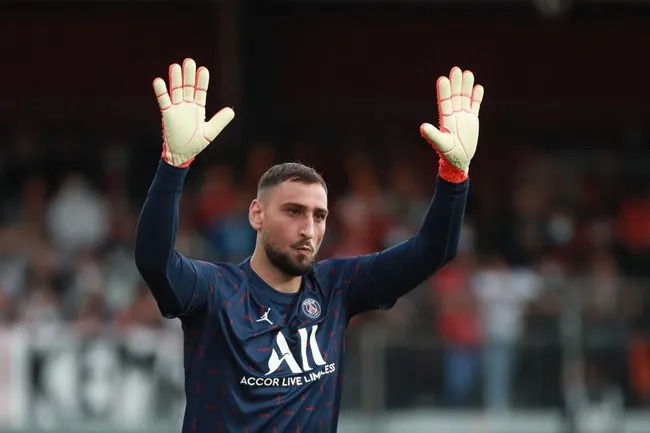 L’EQUIPE CALLS DONNARUMMA ‘THE UNDERTAKER’ OF PSG - Bóng Đá