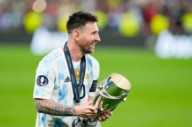 Messi và những khoảnh khắc solo làm náo loạn sân Wembley - Bóng Đá