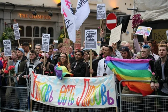 Fan hâm mộ LGBT nên đến Nga hay ở nhà xem World Cup ? - Bóng Đá