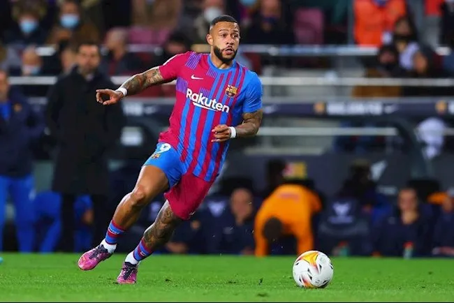 Arsenal make enquiry for Barcelona striker Memphis Depay - Bóng Đá