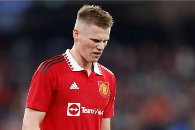 Scott McTominay khiến Ten Hag lo sốt vó - Bóng Đá