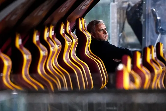 Làm Mourinho hài lòng, Roma mạnh tay cải tổ - Bóng Đá