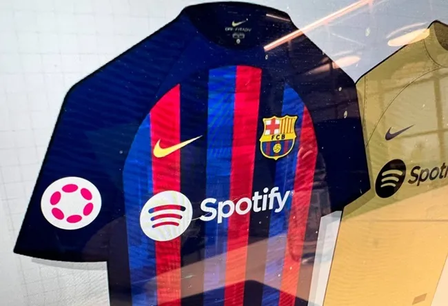 Barca nhận doping tiền với 2 bản hợp đồng cực chất - Bóng Đá