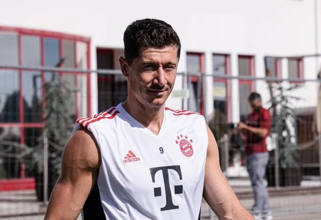 Lewandowski tạm biệt Bayern - Bóng Đá