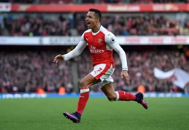Inside Alexis Sanchez’s amazing £750,000 fleet of supercars - Bóng Đá