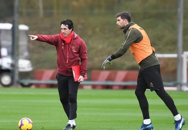 Dàn sao Arsenal và muôn màu phản ứng khi Emery 'bay ghế': Lạ lùng Ozil! - Bóng Đá