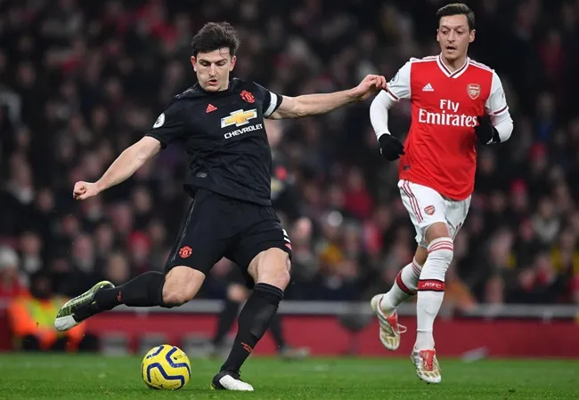 'Maguire & Lindelof aren't good enough for Man Utd' - Letting Smalling go was a mistake, says Parker - Bóng Đá