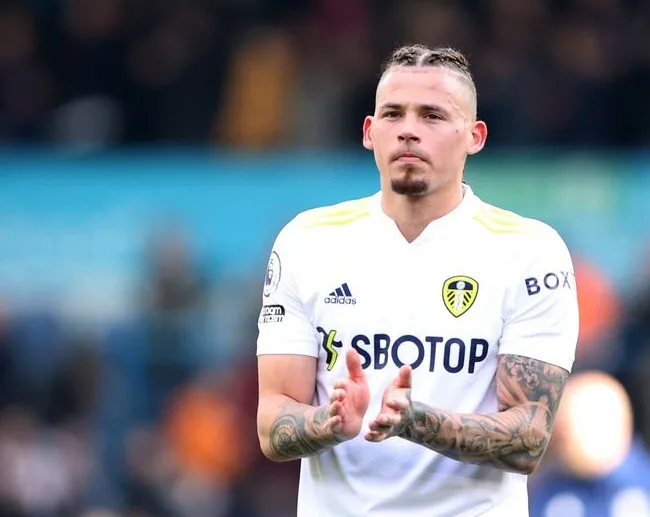 Liverpool linked with Leeds United midfielder Kalvin Phillips - Bóng Đá