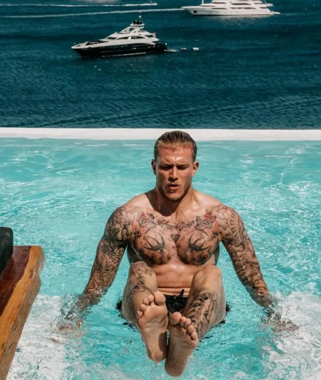 Loris Karius shows off incredible body transformation - Bóng Đá