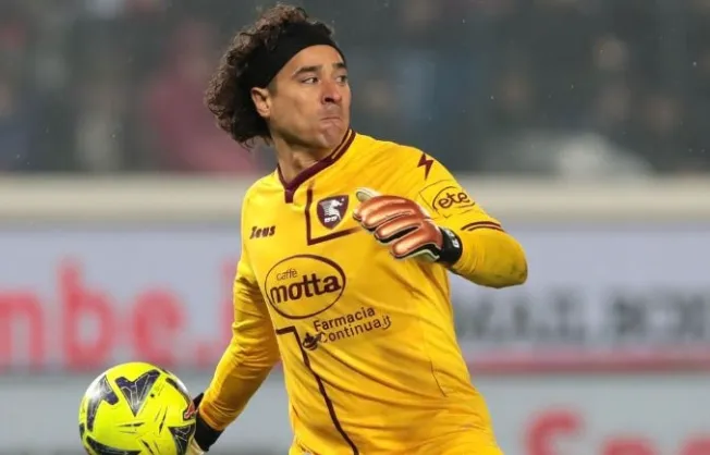 Ochoa nhận 8 bàn thua trong một trận tại Serie A - Bóng Đá