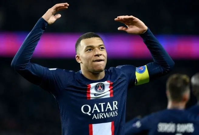 Mbappe đi vào lịch sử PSG - Bóng Đá