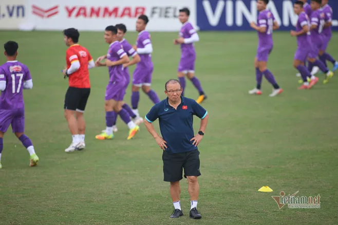 Tuyển Việt Nam: Hạ chỉ tiêu và nghĩ về... SEA Games - Bóng Đá