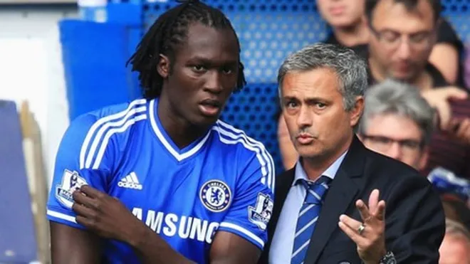 10 cầu thủ từng gây chiến với Mourinho - Bóng Đá