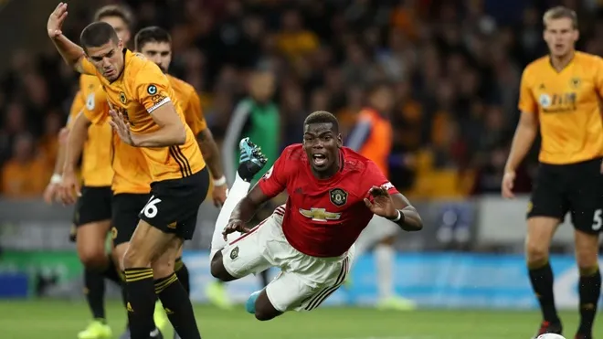 Pogba đáng thương hay đáng trách? - Bóng Đá