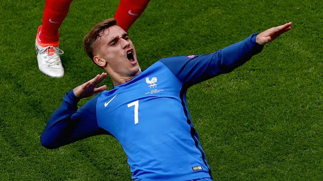 Huyền thoại tuyển Pháp gọi Griezmann là 'Zidane mới' - Bóng Đá