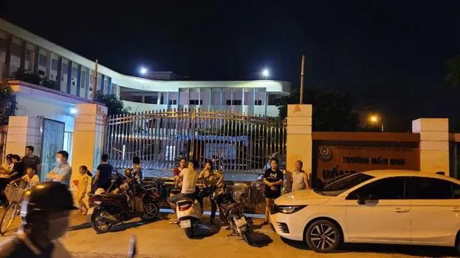 toan-canh-vu-be-trai-5-tuoi-o-thai-binh-bi-bo-quen-tren-xe-dua-ruoc-7