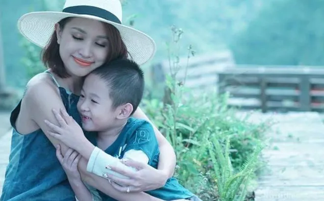 Trải qua nhiều cay đắng trong tình duyên và cuộc sống Thanh Vân hạnh phúc khi có con bên cạnh