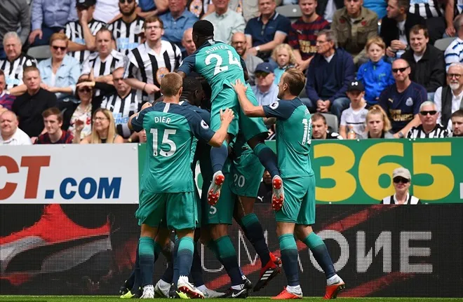 ảnh sau trận newcastle-tottenham - Bóng Đá