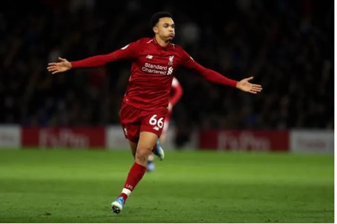 Thẻ đỏ oan nghiệt, Liverpool vẫn giành thắng lợi nhờ hàng công chói sáng - Bóng Đá