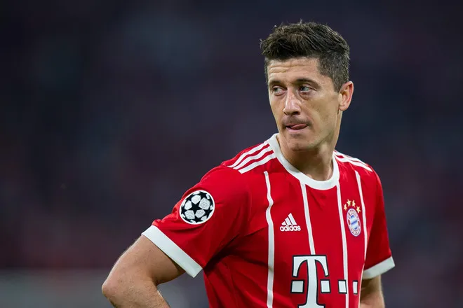 Với Lewandowski, muốn thành số 1 hãy học Ronaldo - Bóng Đá