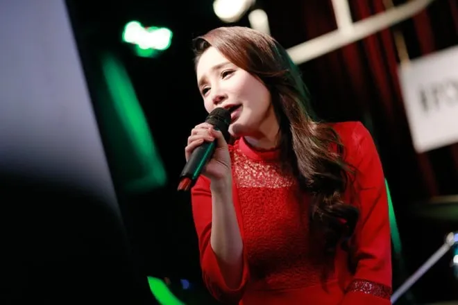 Ho-Quynh Huong (9)