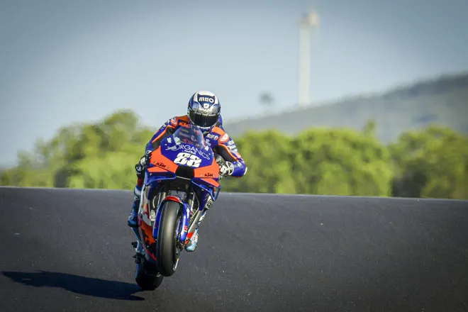 Đua xe MotoGP, Portuguese GP: 3 nhà vô địch mới lộ diện, Oliveira hạ màn mùa giải - 3