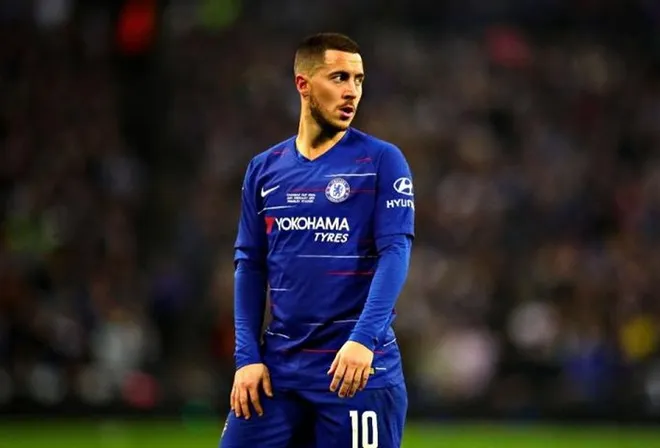 Luiz, Kante, Giroud hóa trang - Bóng Đá