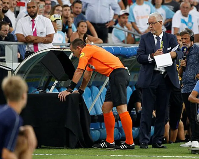 Khai màn Ligue 1, Marseille có chiến thắng ấn tượng nhờ... VAR - Bóng Đá