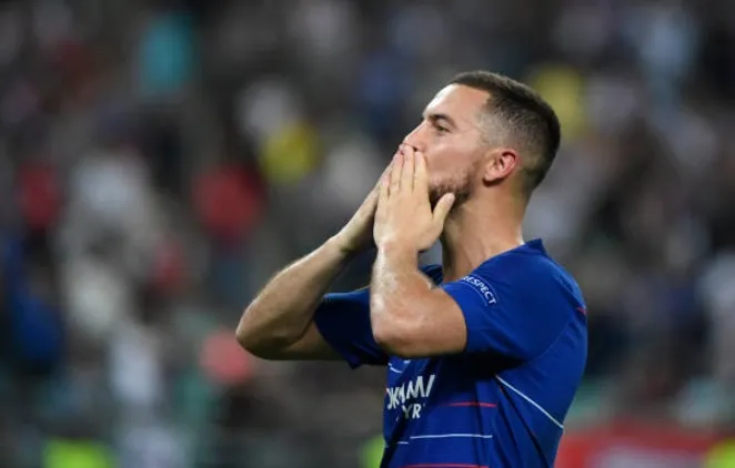 Hậu Europa League, Hazard nhảy múa, hút thuốc phì phèo cùng BHL - Bóng Đá