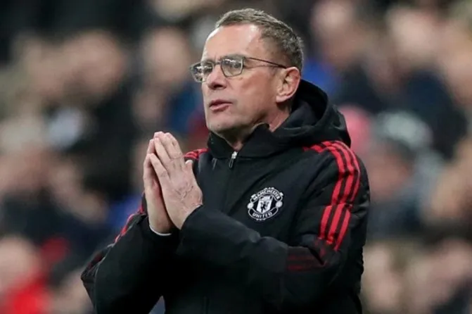 Rangnick chê bai hàng thủ M.U - Bóng Đá