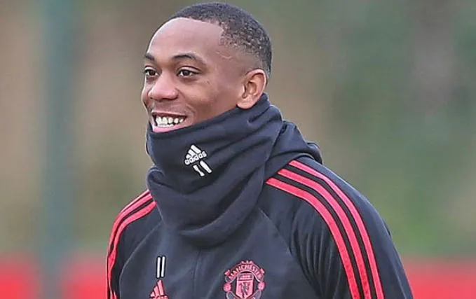 6 cái tên Man Utd muốn bán nhất: Bất ngờ với cầu thủ đứng đầu - Bóng Đá