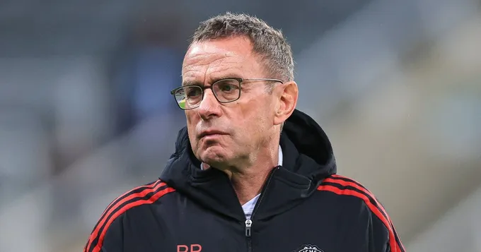 Ralf Rangnick chỉ ra sơ đồ mới Man United có thể áp dụng - Bóng Đá