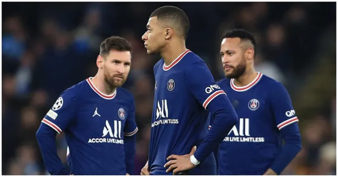 Mùa hè 2021 điên rồ của PSG hóa ra thành cơn ác mộng - Bóng Đá