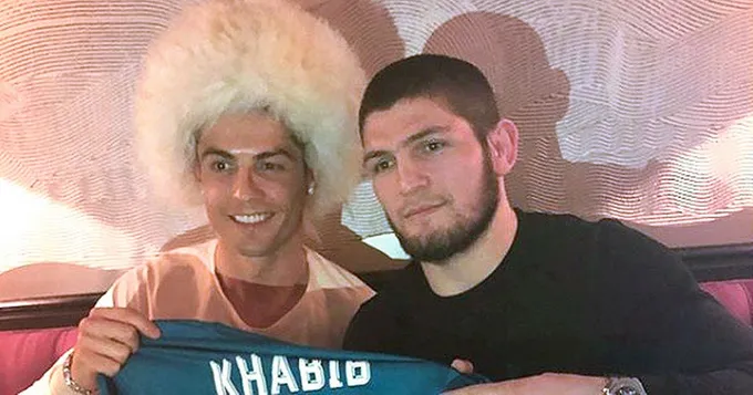 Khabib gives advice to his friend CR7: 