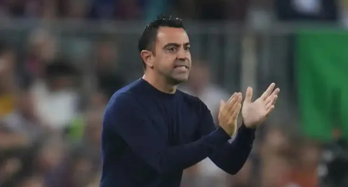 Xavi chỉ ra cầu thủ Barca có sự tiến bộ nhiều nhất - Bóng Đá