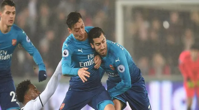 Cận cảnh màn ra mắt Arsenal thảm họa của Henrikh Mkhitaryan - Bóng Đá