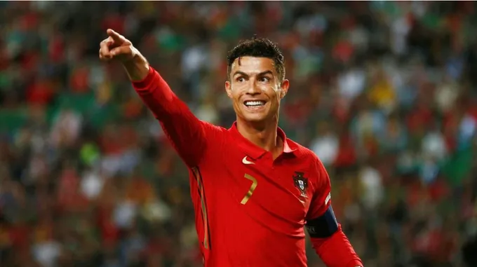 Vị trí phù hợp cho Ronaldo ở World Cup là ghế dự bị - Bóng Đá