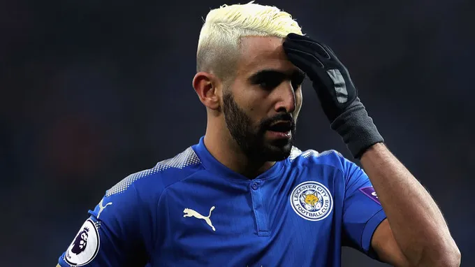 Sốc: Mahrez bất ngờ tuyên bố giải nghệ thông qua Facebook - Bóng Đá