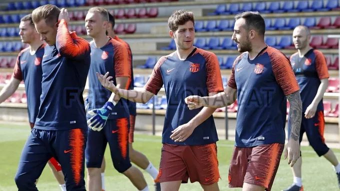 barca tập luyện - Bóng Đá