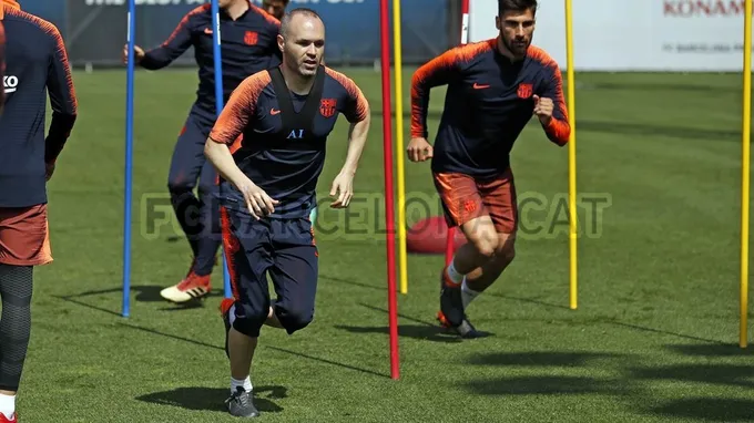 barca tập luyện - Bóng Đá