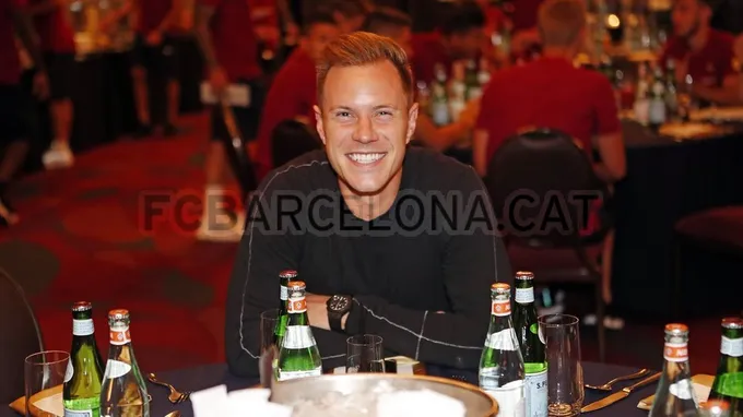 stegen tái ngộ barca - Bóng Đá