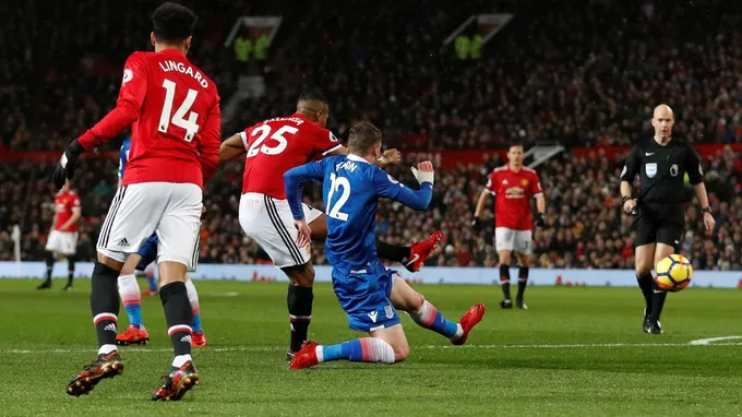 Vòng 23 NHA & Những thống kê ấn tượng: Man City ngã chổng vó! - Bóng Đá
