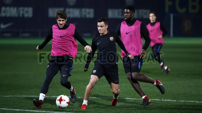 Coutinho lăn xả trên sân tập, sẵn sàng cho màn ra mắt - Bóng Đá