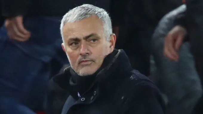 Nếu sa thải Mourinho, Man Utd cần làm gì? - Bóng Đá