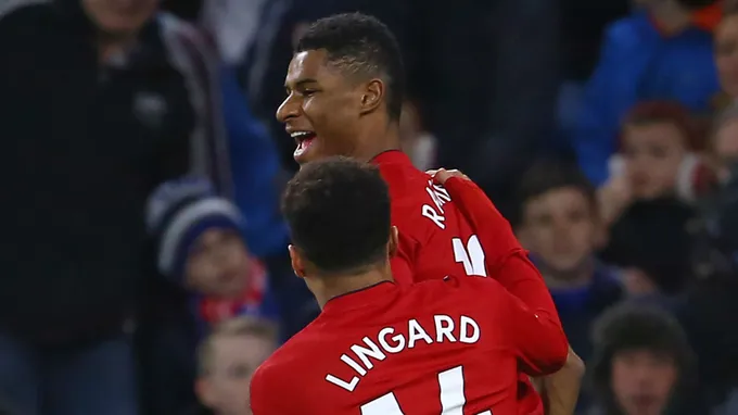 Sanchez & Martial trở lại, Man Utd ra sân với đội hình nào trước Bournemouth? - Bóng Đá