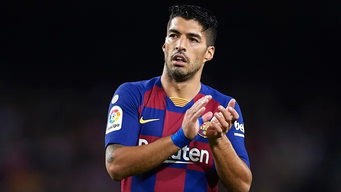 Luis Suarez hits the treadmill as he continues recovery from knee surgery - Bóng Đá