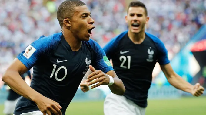 Kylian Mbappe - cảm hứng cho trẻ em khu ổ chuột Paris - Bóng Đá