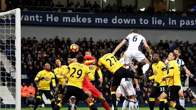 Top 10 đội bóng tận dụng tình huống cố định tốt nhất Premier League: Man Utd cần học hỏi câu lạc bộ này - Bóng Đá