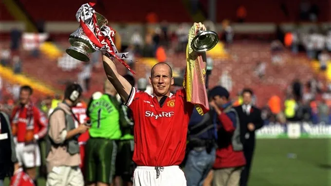 Jaap Stam, người từng khiến Sir Alex mắc sai lầm ở Man Utd là ai? - Bóng Đá