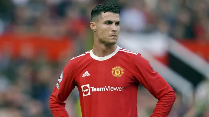 Manchester United making headway in attempt to persuade Cristiano Ronaldo to remain at Old Trafford - Bóng Đá